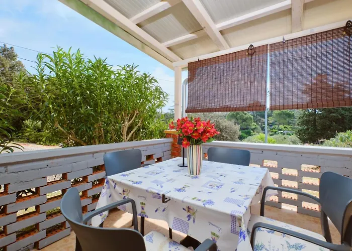 Holiday home Cozy Punta Kriza